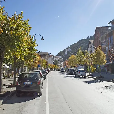 別荘 Casa ロッカラーゾ