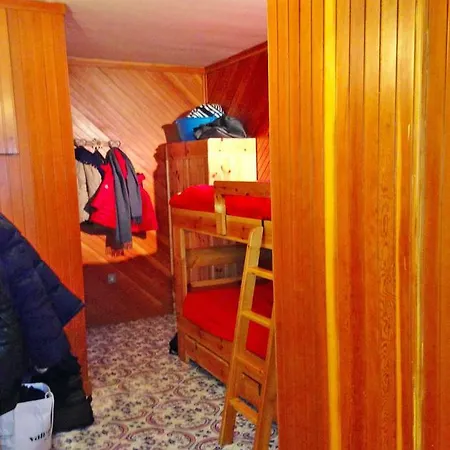 Casa *